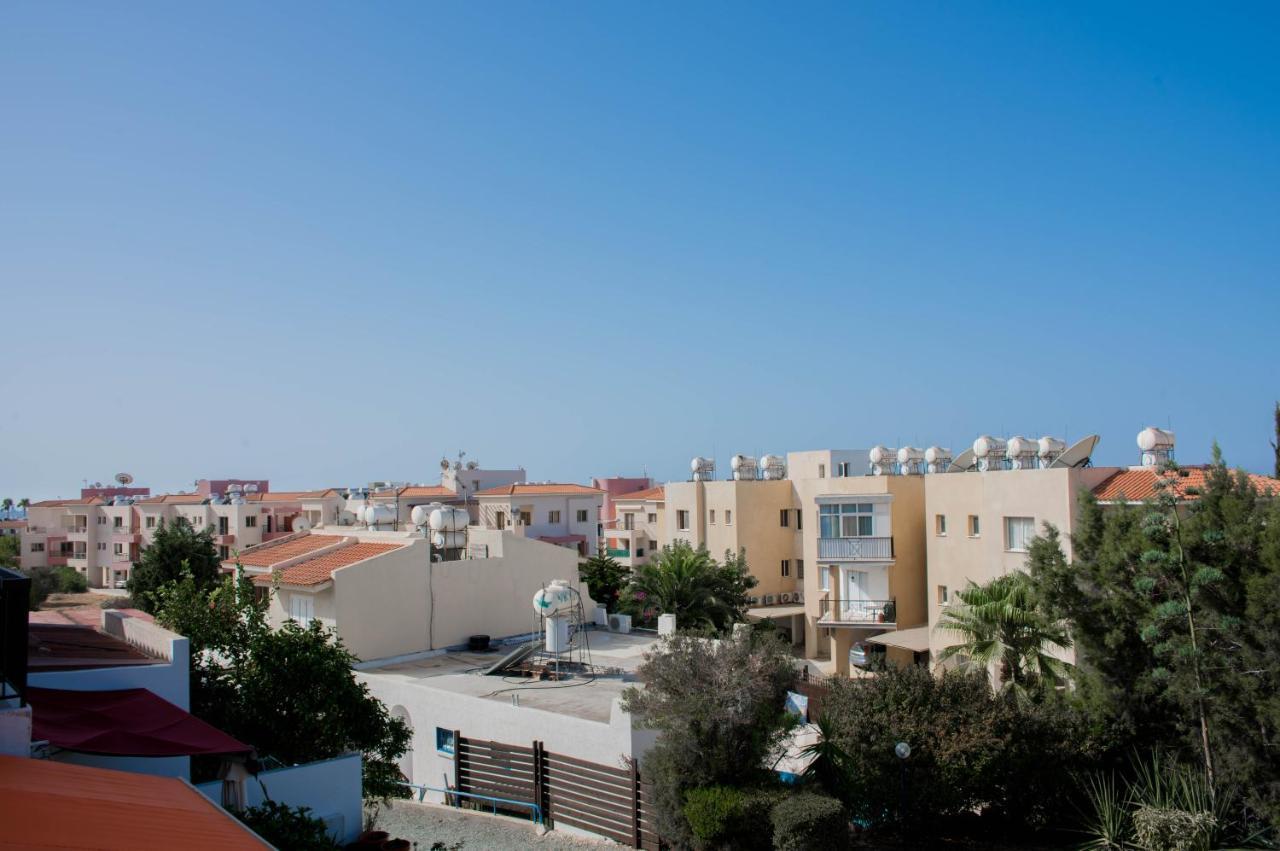 Modern Apartment Not Far From The Beach Paphos Luaran gambar